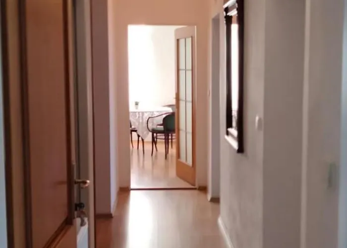 Manova Appartement Pernstejnske Jestrabi